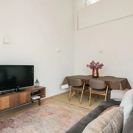 Apartment Picaria *